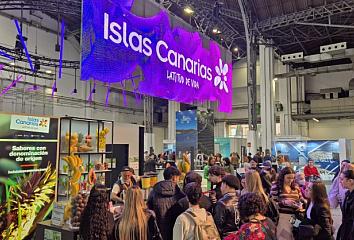 Estand de Islas Canarias en B-Travel 2025
