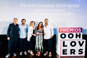 Entrega del Oro a Islas Canarias por “The sun changes your mood” en los premios Ooh Lovers