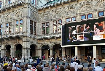 Proyección spot ¡Hola! en Festival Ópera de Viena