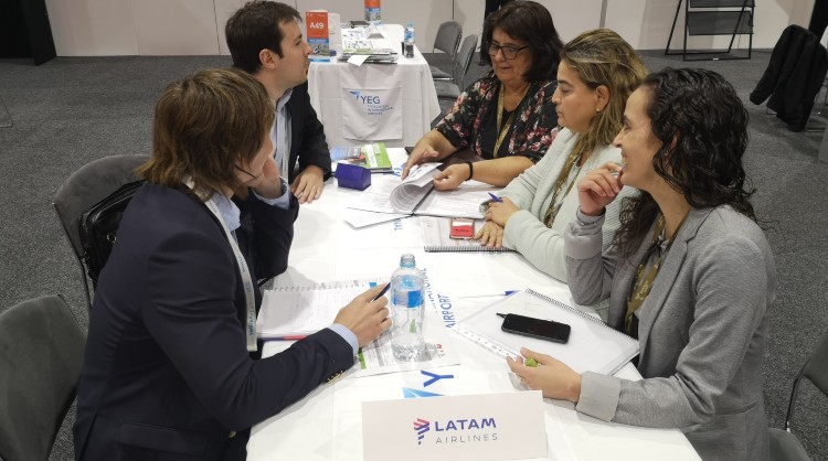 A moment during one of the meetings held between Promotur Turismo de Canarias delegation and one of the airline companies